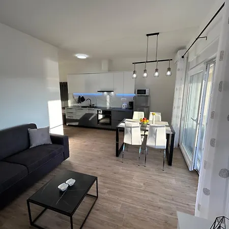 Apartmán Elena & Lana *