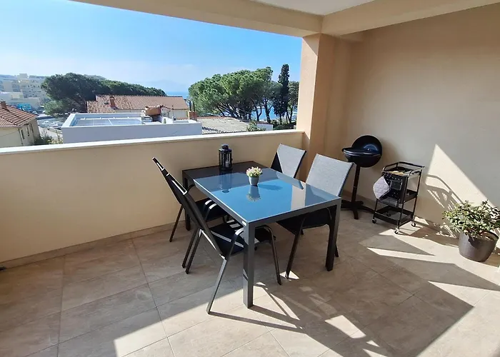 Elena & Lana Apartman