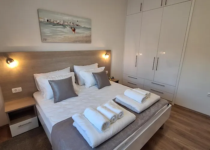 Apartman Elena & Lana *