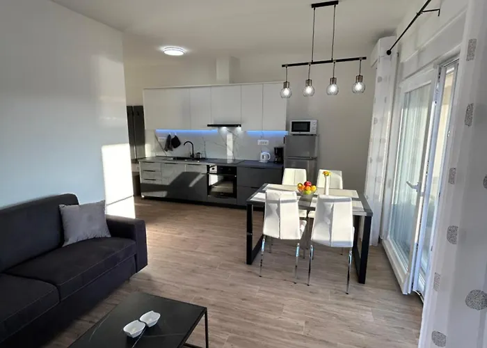 Apartman Elena & Lana *